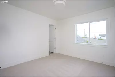 1126 NE 84th Ave, Portland, OR 97220 - Photo 24