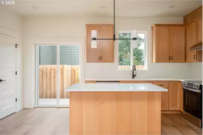1126 NE 84th Ave, Portland, OR 97220 - Photo 14