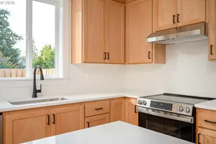 1126 NE 84th Ave, Portland, OR 97220 - Photo 18
