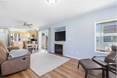 879 SW Junction Pl, Gresham, OR 97080 - Photo 6