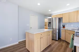 879 SW Junction Pl, Gresham, OR 97080 - Photo 10