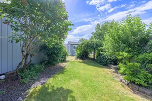 205 E Myrtlewood Ct, Newberg, OR 97132 - Photo 34