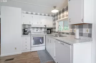 507 N 19th Ave, Cornelius, OR 97113 - Photo 10