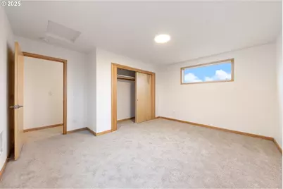 5272 Forest Ln, Eugene, OR 97402 - Photo 18