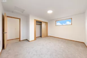 5272 Forest Ln, Eugene, OR 97402 - Photo 18