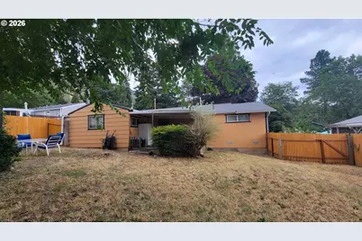 724 NE Laurance St, Myrtle Creek, OR 97457 - Photo 28