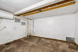 2760 E St, Springfield, OR 97477 - Photo 26