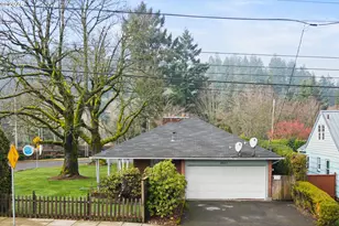 3511 NE 102nd Ave, Portland, OR 97220 - Photo 2