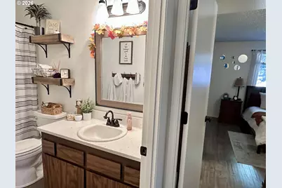 2233 Ironwood St, Eugene, OR 97401 - Photo 14