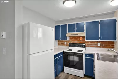 1935 W 17th Ave #B, Eugene, OR 97402 - Photo 8