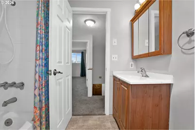 1935 W 17th Ave #B, Eugene, OR 97402 - Photo 14