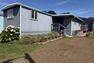 94120 Strahan St, Gold Beach, OR 97444 - Photo 2