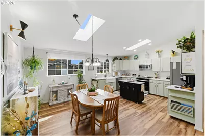 1345 Sanford St, Coos Bay, OR 97420 - Photo 12