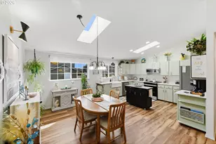 1345 Sanford St, Coos Bay, OR 97420 - Photo 12