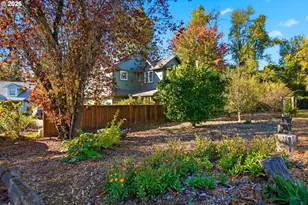 2357 SE Lindenbrook Ct, Milwaukie, OR 97222 - Photo 38