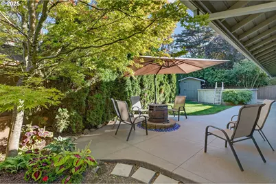 17928 Royal Ct, Lake Oswego, OR 97035 - Photo 32