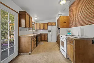 1620 NE 201st Ave, Fairview, OR 97024 - Photo 12