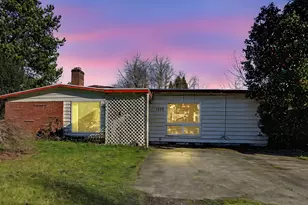 1620 NE 201st Ave, Fairview, OR 97024 - Photo 2