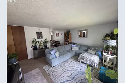 14737 SW Hall Blvd, Tigard, OR 97224 - Photo 4