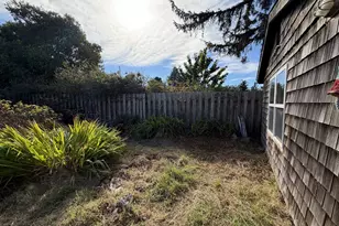 15 Geer Cir, Port Orford, OR 97465 - Photo 20