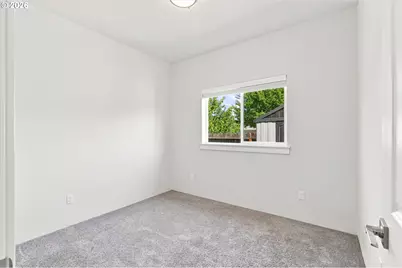 699 Kaitlin Ln, Medford, OR 97501 - Photo 10