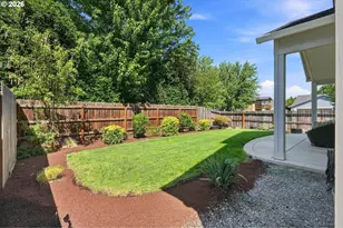699 Kaitlin Ln, Medford, OR 97501 - Photo 34
