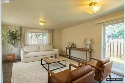 2719 SE 136th Pl, Portland, OR 97236 - Photo 2
