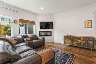 808 S 23rd Ave, Cornelius, OR 97113 - Photo 6