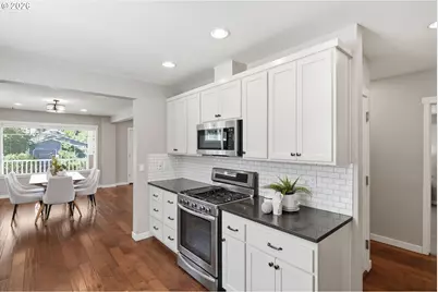 6924 SE Martins St, Portland, OR 97206 - Photo 14