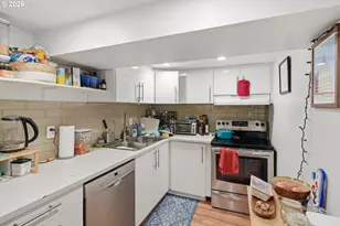 6924 SE Martins St, Portland, OR 97206 - Photo 34