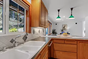 715 N Laurel St, Cannon Beach, OR 97110 - Photo 16