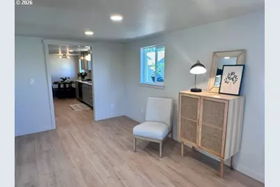 2345 F St, Springfield, OR 97477 - Photo 12