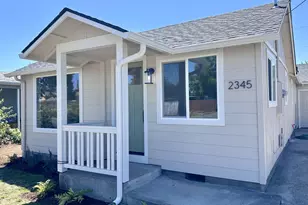 2345 F St, Springfield, OR 97477 - Photo 32