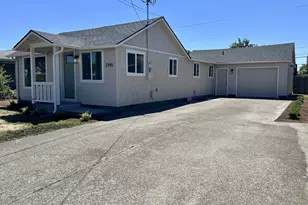 2345 F St, Springfield, OR 97477 - Photo 2