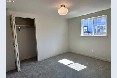 2345 F St, Springfield, OR 97477 - Photo 18