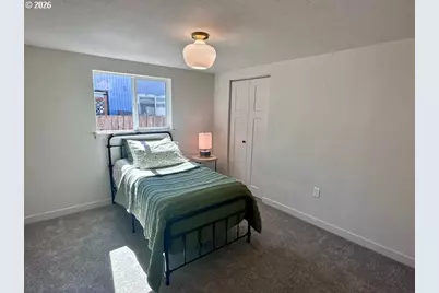 2345 F St, Springfield, OR 97477 - Photo 10