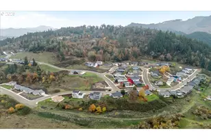 635 Valley Vista St, Sutherlin, OR 97479 - Photo 30