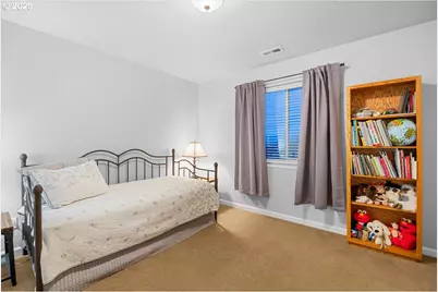 635 Valley Vista St, Sutherlin, OR 97479 - Photo 18