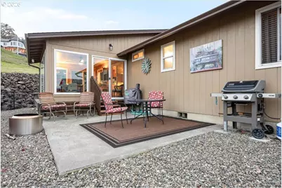 635 Valley Vista St, Sutherlin, OR 97479 - Photo 24