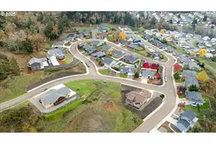 635 Valley Vista St, Sutherlin, OR 97479 - Photo 26