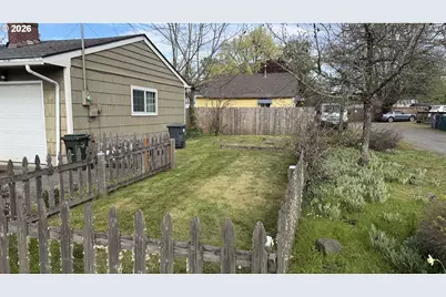 1935 McKinley St, Eugene, OR 97405 - Photo 8