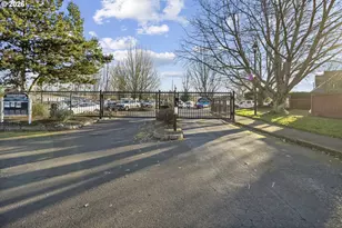 252 N Tomahawk Dr, Portland, OR 97217 - Photo 34