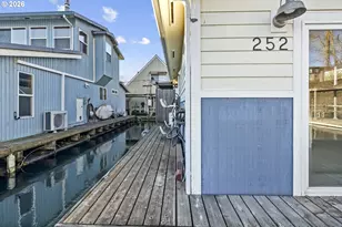 252 N Tomahawk Dr, Portland, OR 97217 - Photo 26