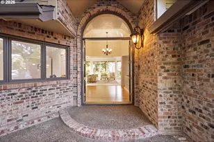 18520 Delenka Ln, Lake Oswego, OR 97034 - Photo 8