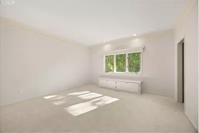 18520 Delenka Ln, Lake Oswego, OR 97034 - Photo 32
