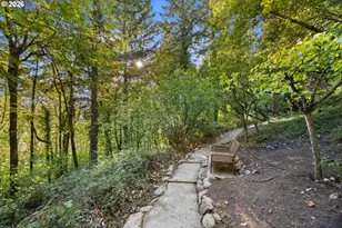 18520 Delenka Ln, Lake Oswego, OR 97034 - Photo 40