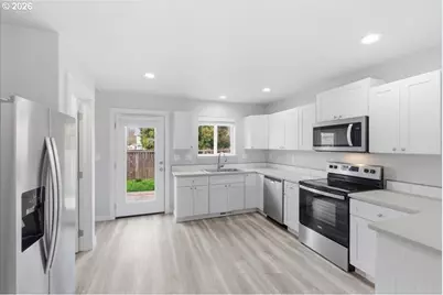 847 W Oak St, Lebanon, OR 97355 - Photo 26