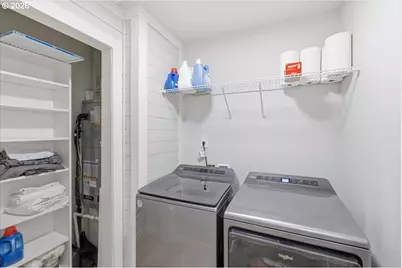 847 W Oak St, Lebanon, OR 97355 - Photo 10