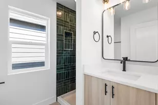4366 NE Going St, Portland, OR 97218 - Photo 12