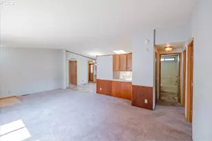 500 Loucks Way, Brownsville, OR 97327 - Photo 10